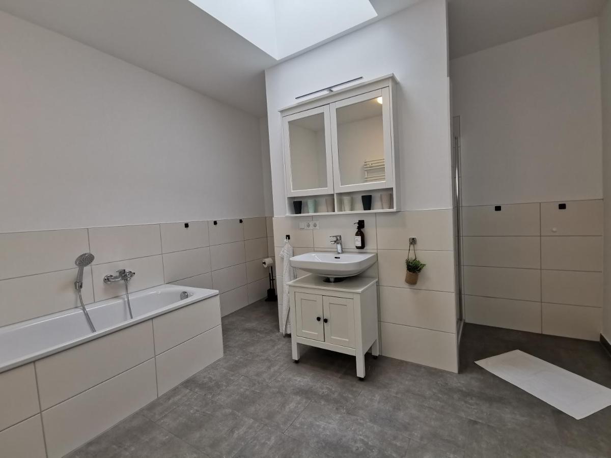 Bohnapartments - Town House Am Stadtpark - Gratis Parkplatz - Wlan Erfurt Exteriör bild